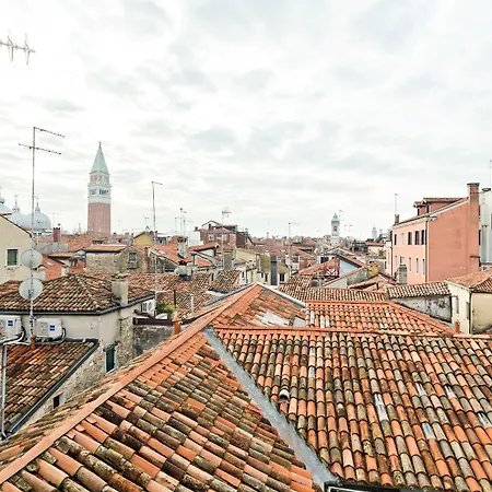 Guesthost - Ponte Di Rialto Penthouse *