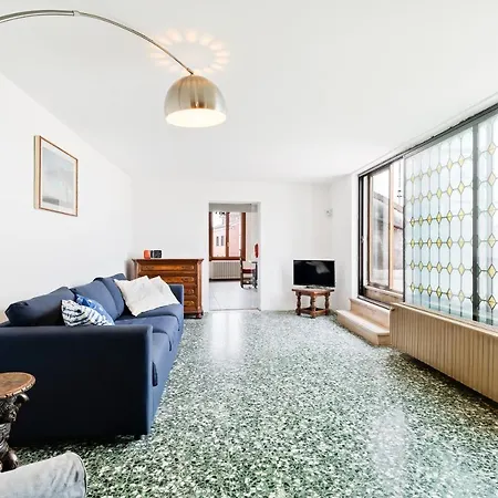 Guesthost - Ponte Di Rialto Penthouse * 威尼斯