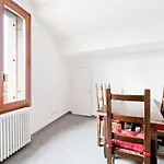 Guesthost - Ponte Di Rialto Penthouse